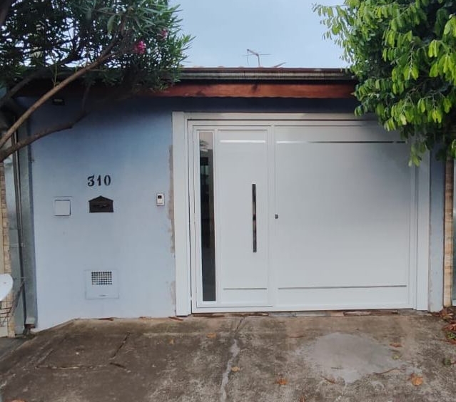 Casa à Venda no Jardim Santa Rosa